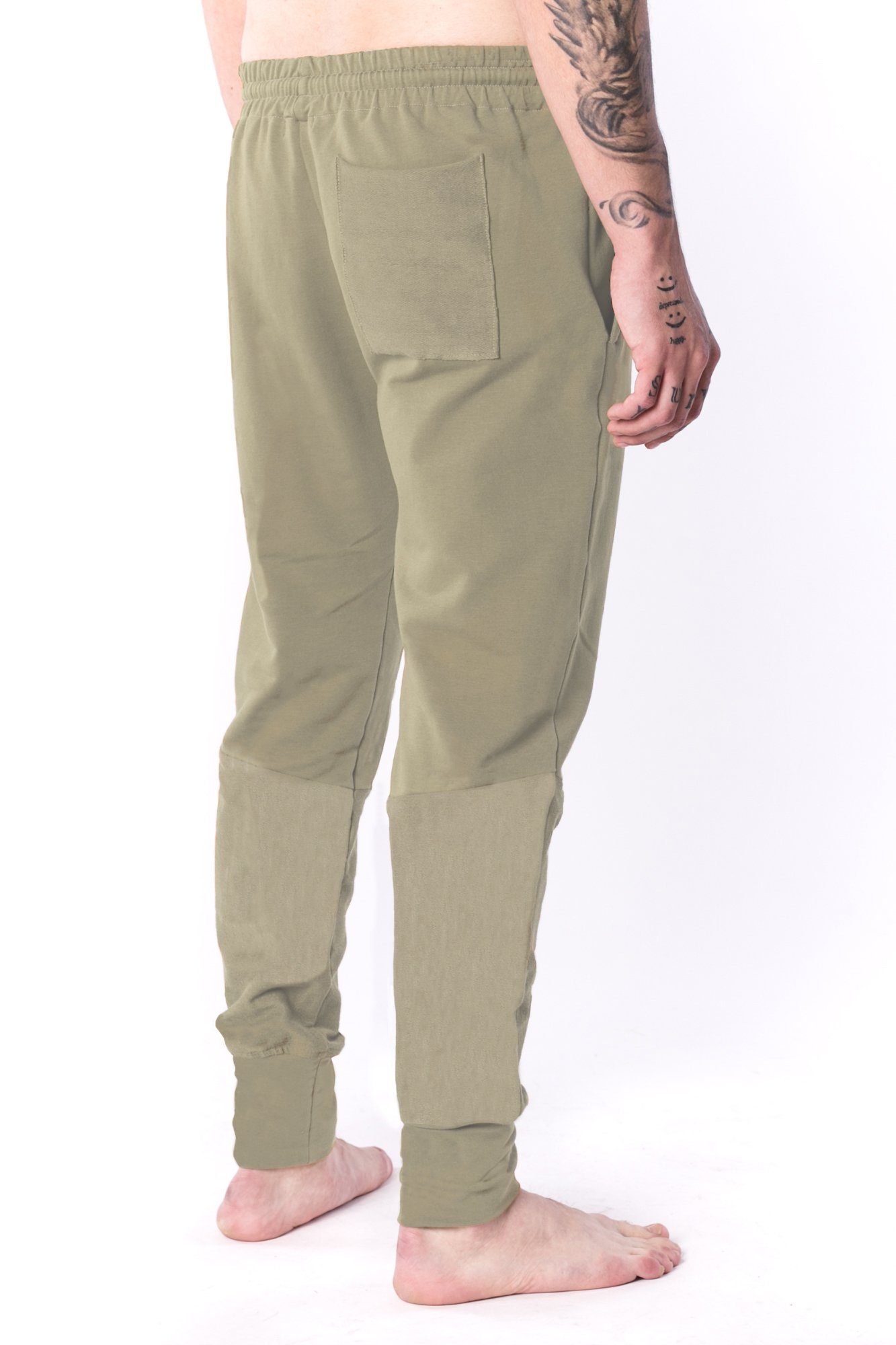 The Man Panelled Jogger 17 // white coffee