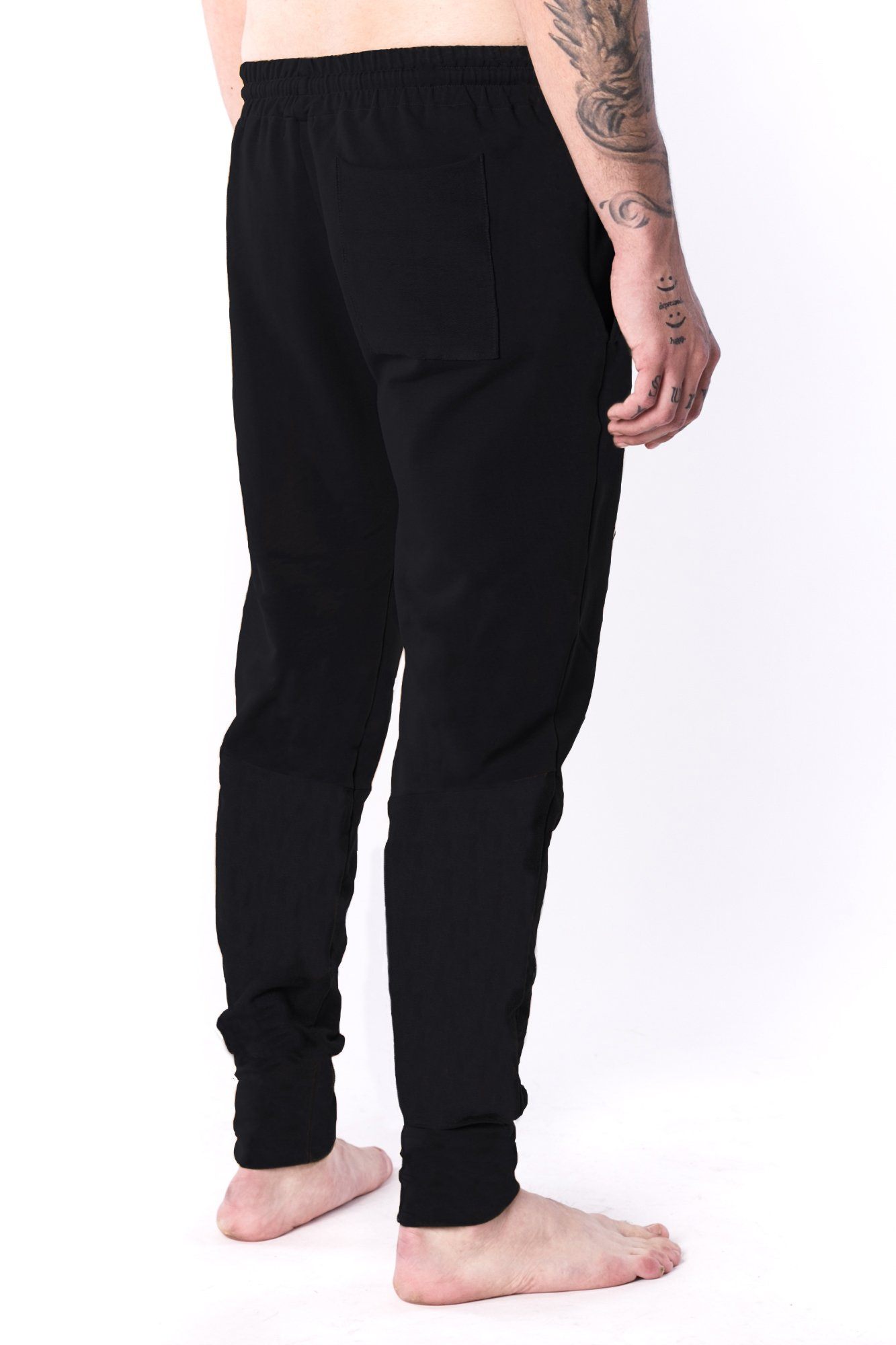 The Man Panelled Jogger 17 // black