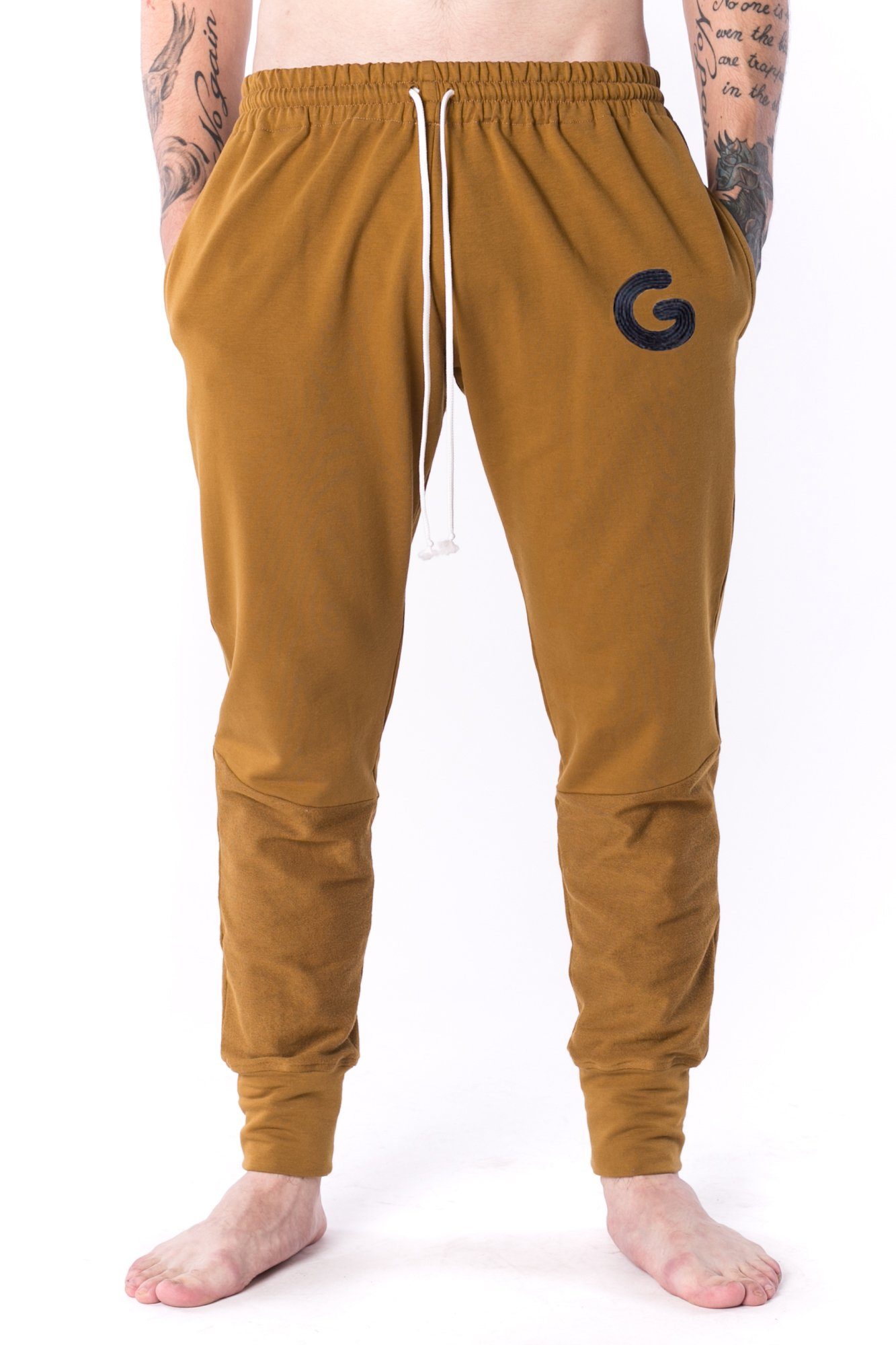The Man Panelled Jogger 17 // umber