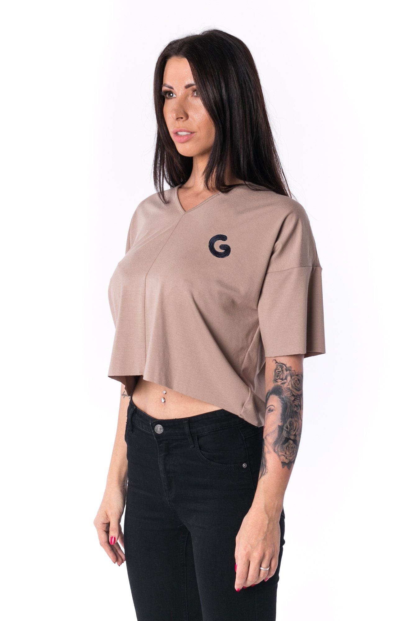 TheG Woman Panelled Oversize Crop V-Neck Tee 17 // mocca